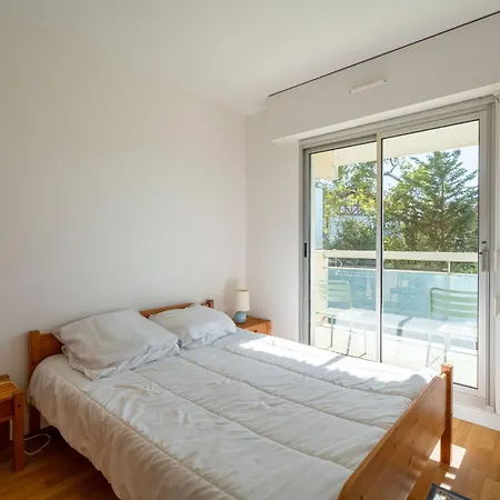 Apartment T2 Idealement Situe A - Proche Plage, Commerces Et Gare - Parking Prive - Fr-1-319-452